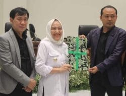 Hadiri Rapat Paripurna, Bupati Anna Tekankan Capaian Bojonegoro Hasil Kerja Semua Pihak