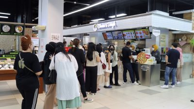 Gerai Cheese & Dough Cabang Ke-3 Resmi Dibuka di Lotte Mart Green Pramuka Square