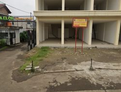 Diduga Ada Kejanggalan Dibalik Hilangnya Plang Segel Bangunan Tanpa Izin di Depok