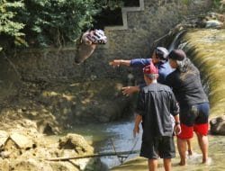 Gus Ipin Ingatkan Sejarah Tradisi Nyadran Dam Bagong Trenggalek