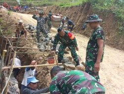 Semangat Yang Tinggi, Personil Kodim 0801/Pacitan Dan Warga Maksimalkan Sasaran Fisik.
