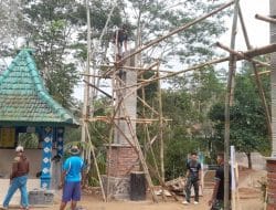 Semangat Tidak Menegenal Lelah, Satgas TMMD Ke-117 Kodim 0801/Pacitan Bangun Gapura