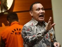 Dukung Brigjen Asep, Para Pegawai KPK Protes Minta Pimpinan KPK Mundur