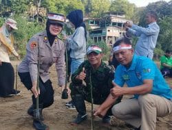 Jaga Kelestarian Lingkungan, Koramil 0801/Pacitan Ikut Penanaman Pohon Mangrove