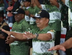 Kebahagiaan Jenderal Dudung Ditengah Keceriaan Masyarakat Papua