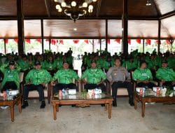 Kasdim Dampingi Bupati Tulungagung Berangkatkan Kontingen Porprov VIII Tahun 2023