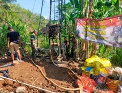 Program TNI Manunggal Air, Kodim 0801/Pacitan Bantu Pembuatan Sumur Bor Untuk Warga