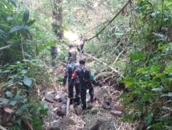 Beri Solusi Warga, Danramil 0801/05 Nawangan Bersama Forkopimca Temukan Sumber Mata Air