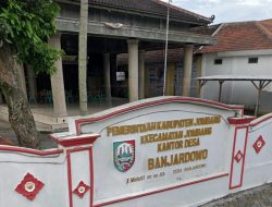 Diduga Pungli, Perangkat Desa Banjardowo Jombang Berkelit Akui Tak Terima Uang