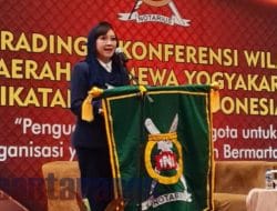 Hadiri Konferwil INI Yogjakarta, Ketua DKP : Pengurus dan Dewan Kehormatan Adalah Pelayan
