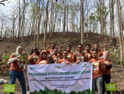 Ratusan Sumber Air Mengering, PT Pegadaian bersama Pemkab Ponorogo Lakukan Gerakan Penanaman Pohon