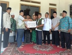Ketua MWC NU Tulakan Serahkan Donasi Palestina Melalui Mbah Noto