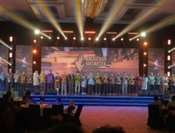 Prestasi Gemilang: Usahid Surakarta Terpilih Sebagai Perguruan Tinggi Pelaksana Terbaik ISS MBKM Liga 3 Tahun 2023