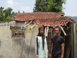 Ahmad Zainudin Nekat, Tempati Rumah yang Hampir Roboh