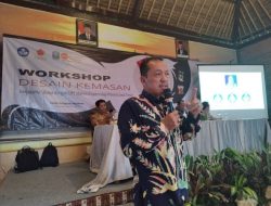 Ubaya dan Disperindag Jatim Gelar Workshop Desain Kemasan bagi UMKM Desa Selotapak Mojokerto