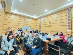 Mitra Innerlight Memastikan Kualitas Produksi Skincare dalam Kunjungan ke Pabrik