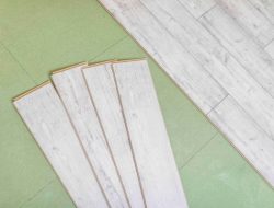 8 Langkah Memasang Vinyl Flooring Sendiri untuk Pemula, Dijamin Anti Gagal!