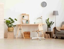 5 Cara Menghias Ruang Kerja dengan Furnitur Kayu, Jadi Tambah Semangat Kerja!