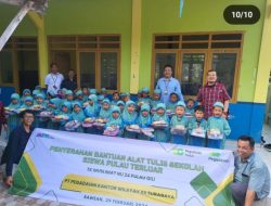 PT Pegadaian Kanwil XII Surabaya Peduli Pendidikan Anak Pulau
