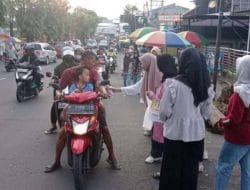 Bulan Penuh Berkah, Kecamatan Arjasa Jember Bagi-bagi takjil