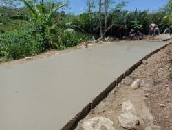 Pembangunan Rabat Beton TMMD Reguler ke-120 di Desa Sijenggung Mencapai 80 Persen