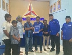 Diwakili Timnya, Ronny Wahyono Ambil Formulir Calon Bupati Pacitan