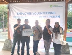 BPJamsostek Sidoarjo Tanam 600 Bibit Mangrove di Ekowisata Mangrove Wonorejo