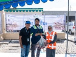 Gandeng LMI, PT TPS Bagikan Daging Qurban ke Mitra dan Masyarakat