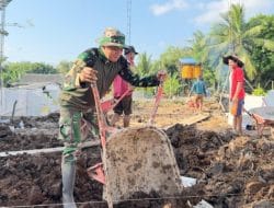 Trengginas, Praka Edwan Arman Cepat Membawa Angkong