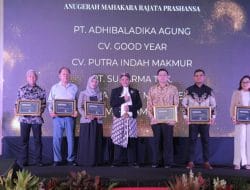 Apresiasi WP, KPP Karangpilang Beri Anugerah Dharmapradipa Nagara