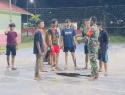 Satgas TMMD ke-121: Momen Bermain Bola Voli yang Menginspirasi di Desa Manyahi