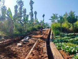 Wujudkan Akses Jalan Yang Layak, Pavingisasi Program TMMD Ke 121 Kodim Probolinggo Terus Dikebut