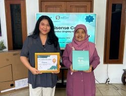 Hisense Menyalurkan Monitor 55 inch untuk Mendukung Proses Pembelajaran Lebih Interaktif