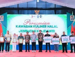 Pj. Gubernur Jatim Resmikan Kawasan Kuliner Halal Pertama di Jatim