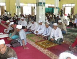 Perkuat Keimanan dan Ketaqwaan Diri, Satgas TMMD Kodim Tapin Laksanakan Shalat Jumat