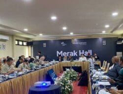 Hasrat: Rapat di Luar Kota DPRD DKI Langgar Aturan