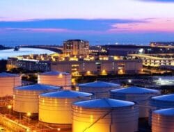 Harga Minyak WTI Naik Tipis, Didukung Ketegangan Geopolitik dan Permintaan Tiongkok