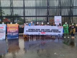Di Tengah Guyuran Hujan, Konsumen Meikarta Minta DPR Ikut Perjuangkan Haknya