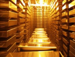 Harga Emas Naik Tipis di Awal 2025, Tren Bullish Berpotensi Lanjut