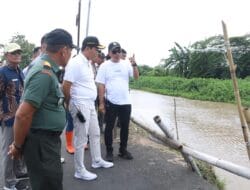 Plt. Bupati Subandi Minta Segera Tangani Tanah Amblas di Desa Prambon