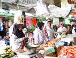 Wabup Sidoarjo Sidak Pasar Porong, Pastikan Ketersediaan Bahan Pokok Selama Ramadan