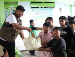 PT Pegadaian Kanwil Surabaya Hadir dalam Program Sobat Aksi Ramadan, Bagikan 100 Paket Sembako dan Alat Kebersihan