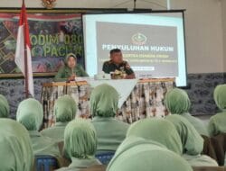 Persit KCK Cabang XV Dim Pacitan Adakan Penyuluhan Hukum
