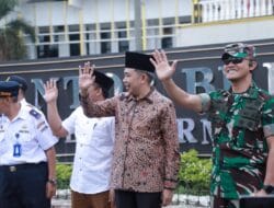 Bupati Jember Melepas dan Menerima Pemudik Gratis