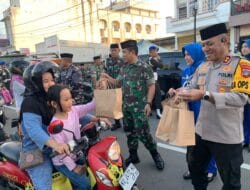 Bagi Takjil dan Buber Bersama TNI – POLRI