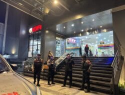 Tingkatkan Kamtibmas, Polres Jember Gelar Patroli di Area Pertokoan Menjelang Idul Fitri