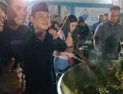 Putra Siregar Kolaborasi dengan Chef Bobon Bagikan Opor Ayam dan Es Buah untuk Warga Condet