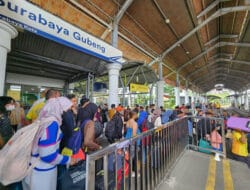 Antusias Masyarakat Meningkat, Ratusan Ribu Pelanggan Gunakan Kereta Api Selama Libur Panjang Paskah di Wilayah Daop 8 Surabaya