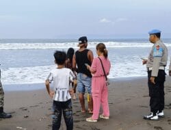 Polairud Polres Jember Tingkatkan Patroli Kawasan Wisata Pantai Saat Lebaran