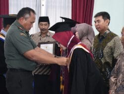 Unmer Madiun Wisuda 179 Lulusan S1 dan D3, Danrem 081/DSJ Imbau untuk Terus Berkreasi dan Berinovasi